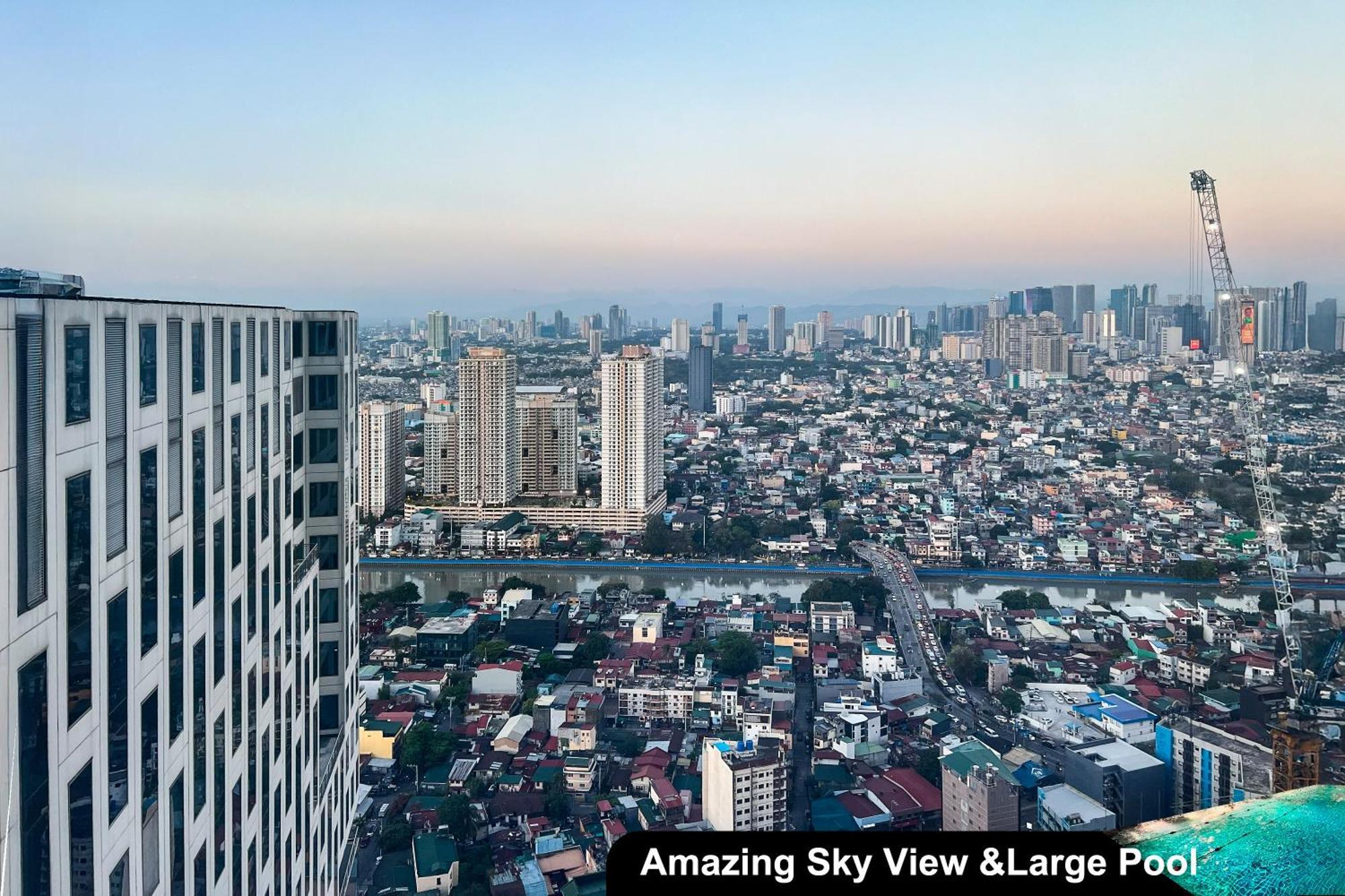 Aparthotel Century Spire Makati