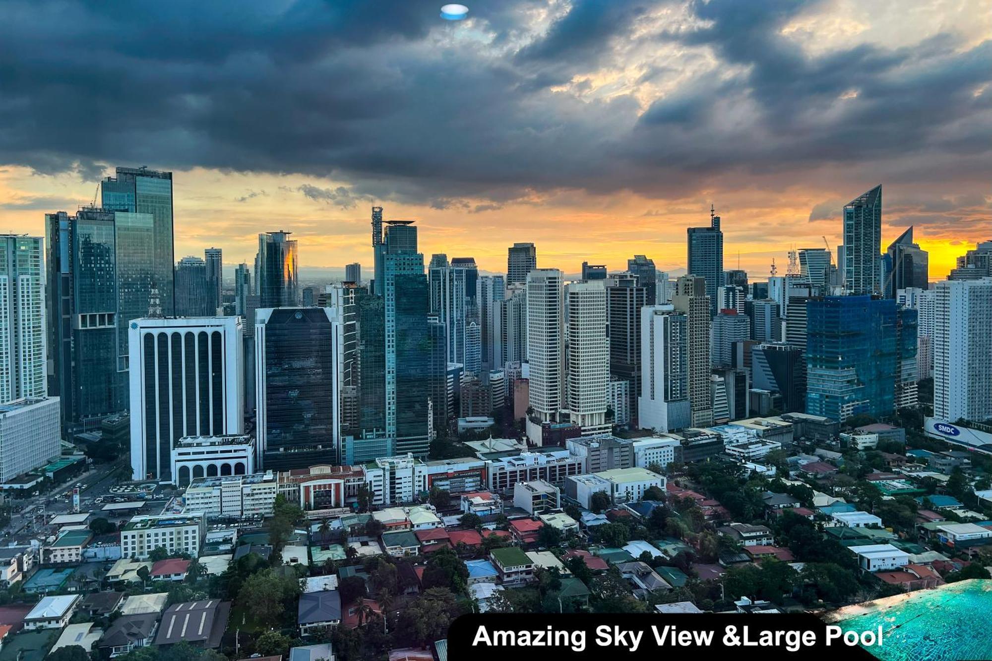 Century Spire Makati * Makati City